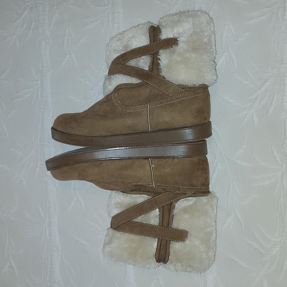 🥳💝HOST PICK🥰G by Guess Allio boots - Picture 5 of 11